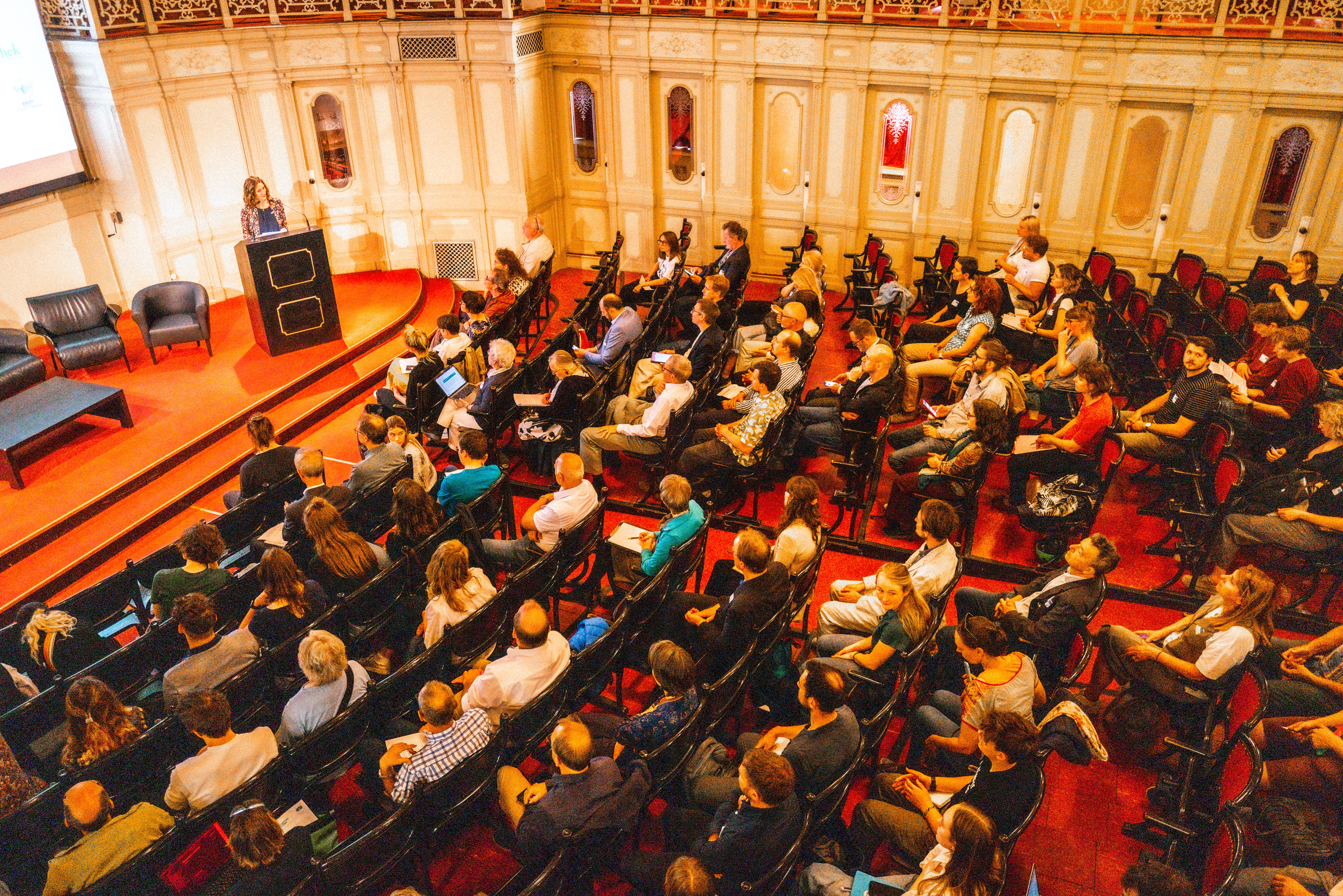 Publikum bei der Beyond Growth Austria Konferenz 2024